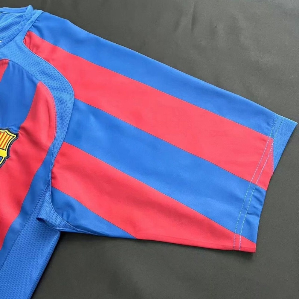 Barcelona Retro Jersey Home Soccer Shirt 2005-06
