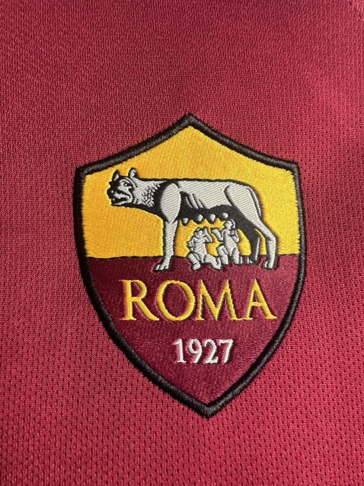 Roma Retro Soccer Jersey Home Long Sleeve Custom Shirt 2017/18