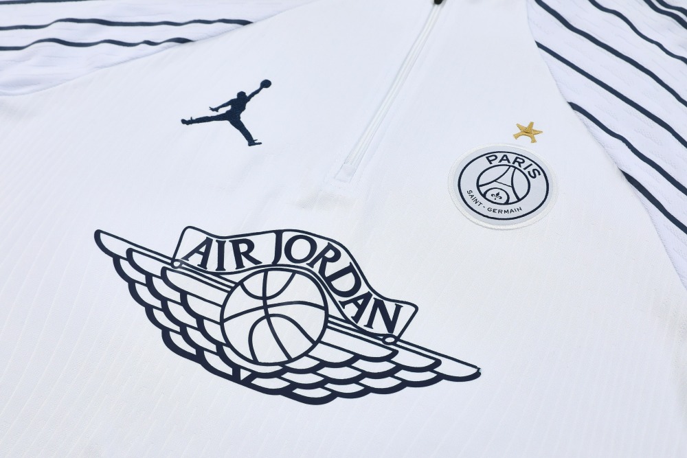PSG Authentic Training Kit (Sweatshirt+Pants) White 2025/26 - Player Version (With Star)