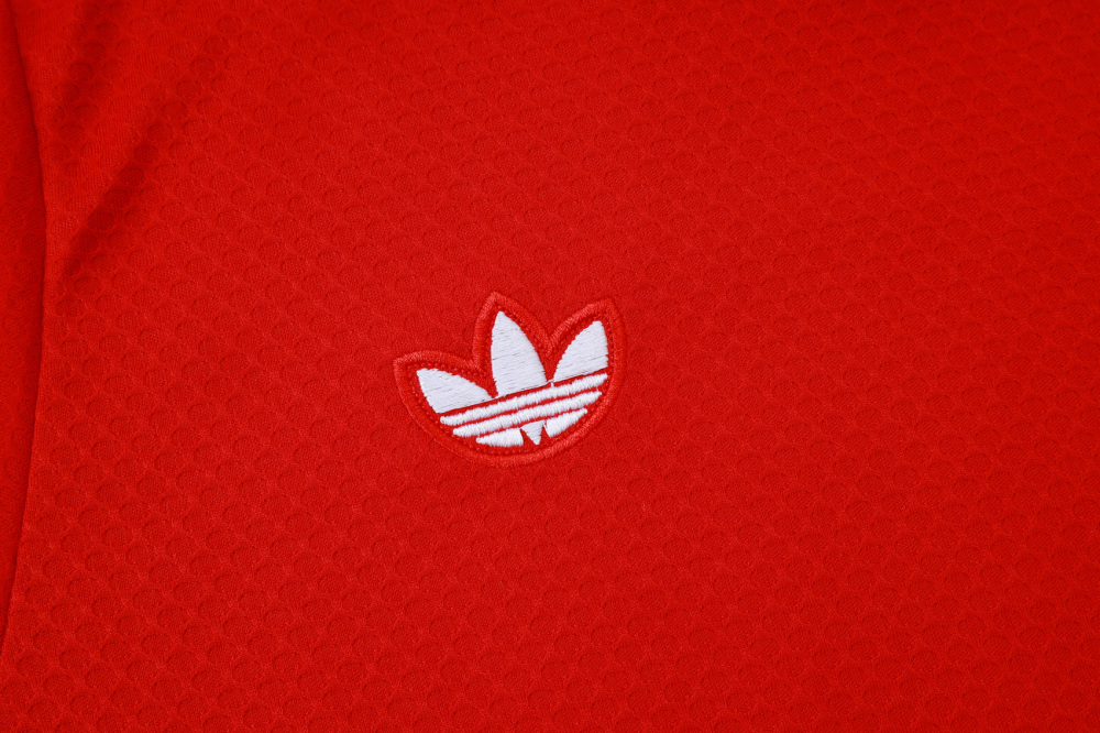 Manchester United Training Jersey Kit Red 2025/26