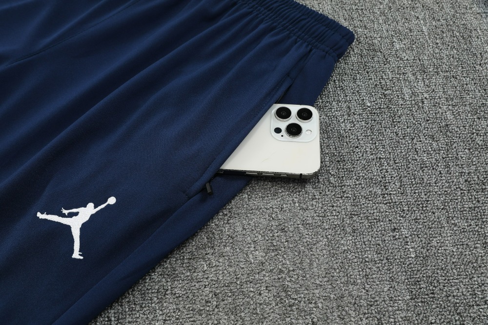 PSG Authentic Training Kit (Sweatshirt+Pants) White 2025/26 - Player Version (With Star)