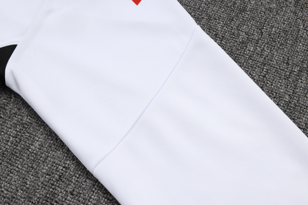 Liverpool Training Kit (Jacket+Pants) White 2025/26