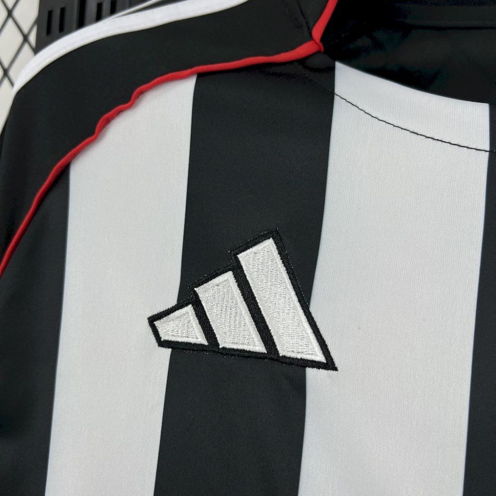 Beşiktaş Away Football Jersey Custom Shirt 2025/26