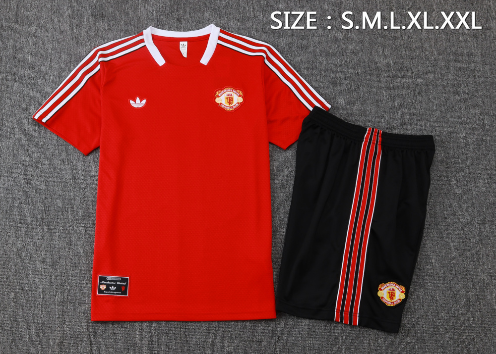 Manchester United Training Jersey Kit Red 2025/26