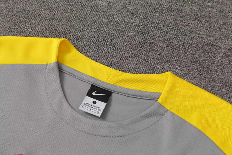 2024-2025 Liverpool Light Gray Thailand Soccer Uniform-4627