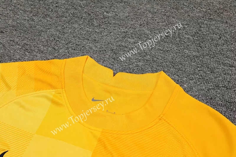 2021-2022 Liverpool Goalkeeper Yellow Thailand Soccer Jersey-418