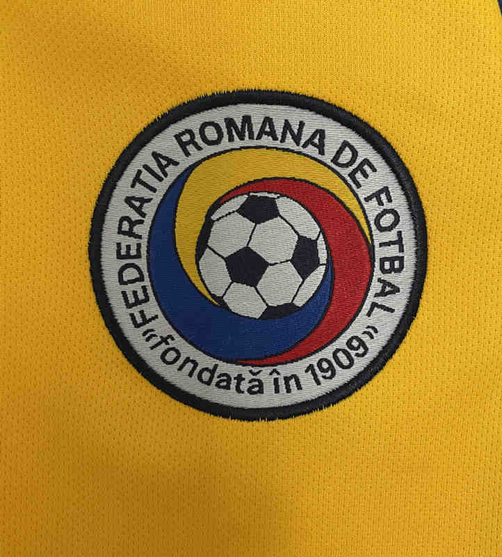 Retro Version 2000 Romania Home Yellow Thailand Soccer Jersey AAA-811