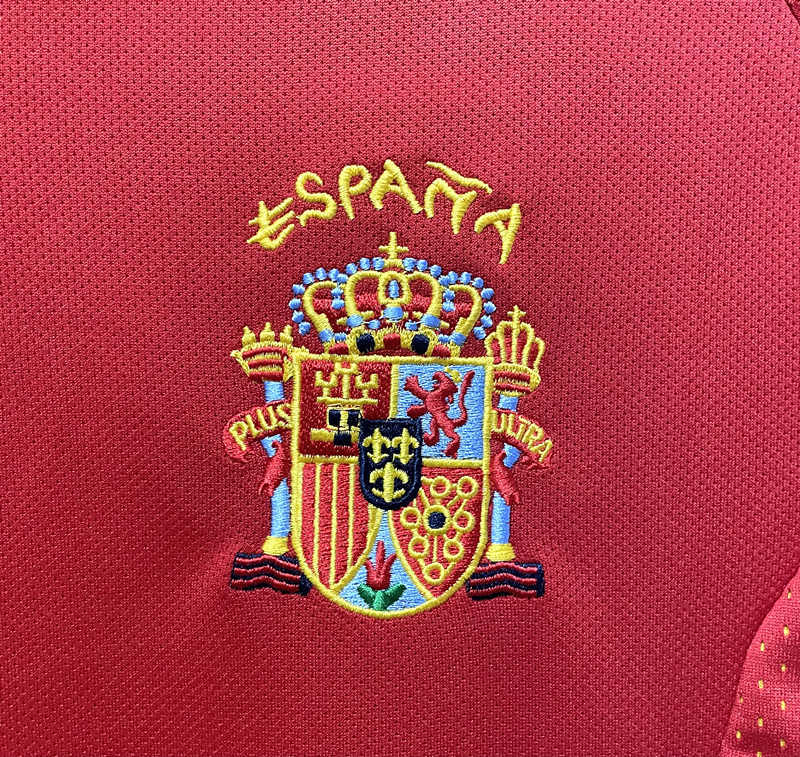 Retro Version 2002 Spain Home Red Thailand Soccer Jersey AAA-811