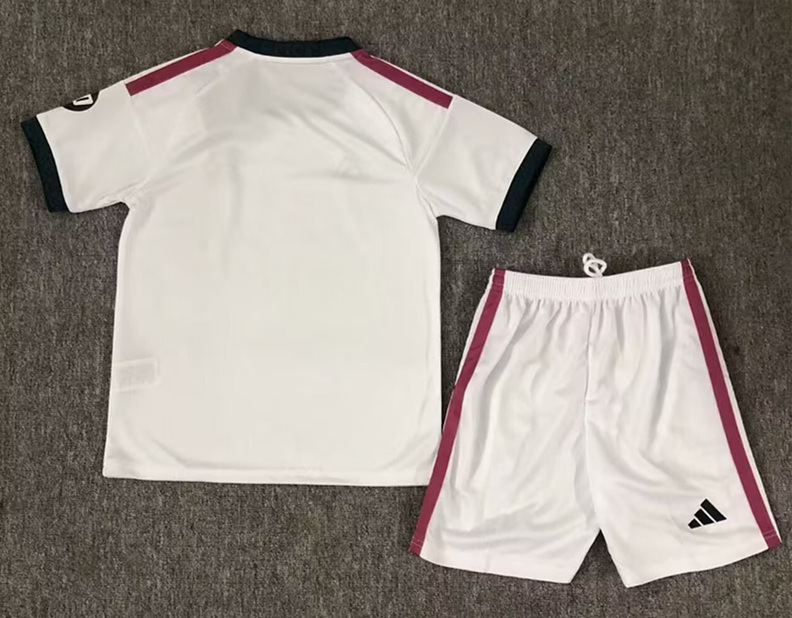 26-27 Real Madrid Home White Kids/Youth Soccer Uniform-6850