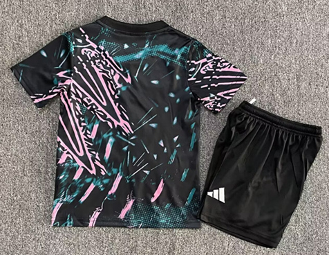252-26 Liverpool Pink&White Kids/Youth Soccer Uniform-7809