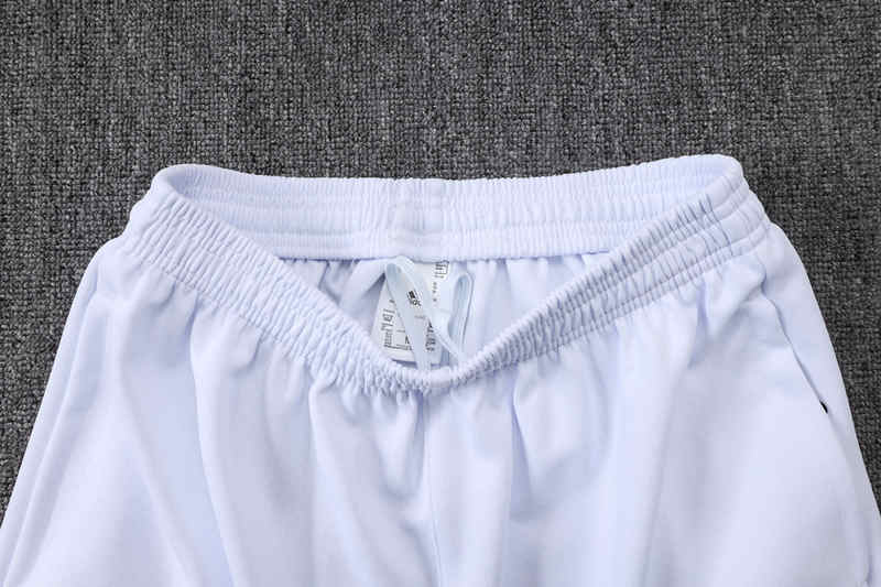 25-26 Bayern München White Soccer Jacket Uniform With Hat -815