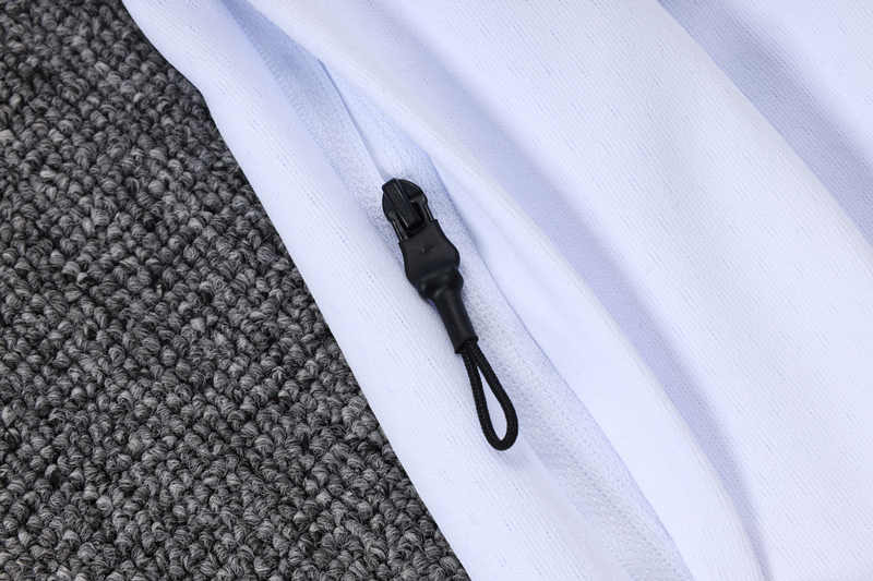 25-26 Bayern München White Soccer Jacket Uniform With Hat -815