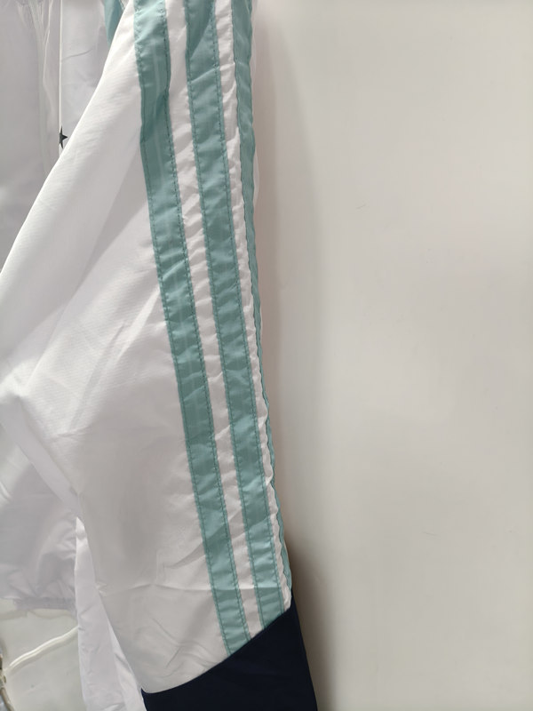 26-27 Argentina Blue&White Plaid Fabric Thailand Soccer Trench Coat -0225