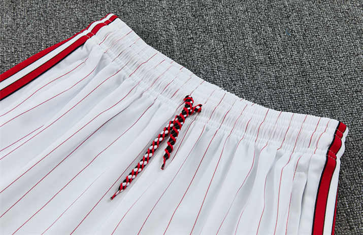 26-27 Manchester United White&Red Short-sleeved Thailand Soccer Uniform-418