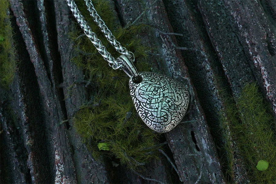 lanseis 1pcs viking odin's symbol of norse runic pendant men necklace Vegvisir Pendant