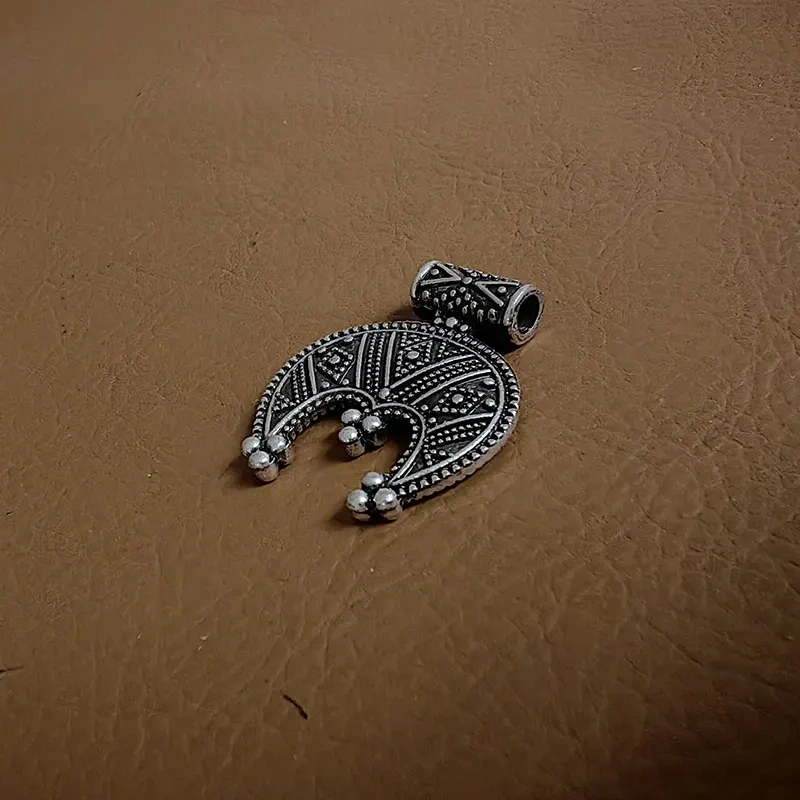 1pcs norse Slavic Lunula Woman's Necklace LUNULA, viking jewelry for women MORAVIA, Lunitsa, Slaves, Vikings, pendentif