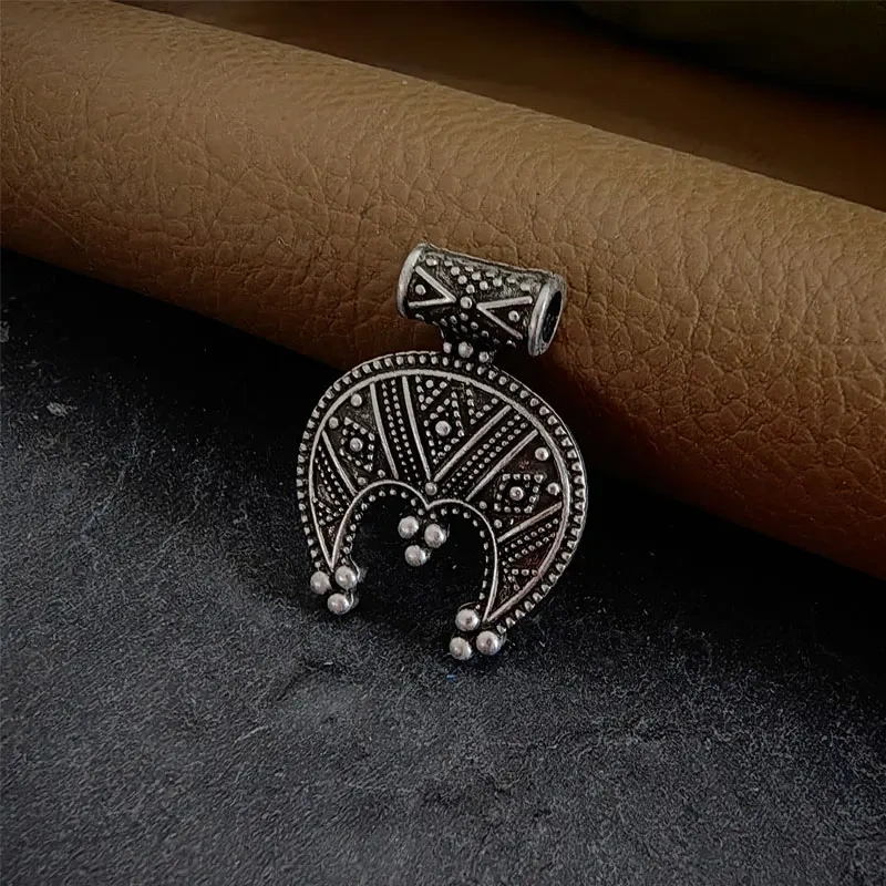 1pcs norse Slavic Lunula Woman's Necklace LUNULA, viking jewelry for women MORAVIA, Lunitsa, Slaves, Vikings, pendentif