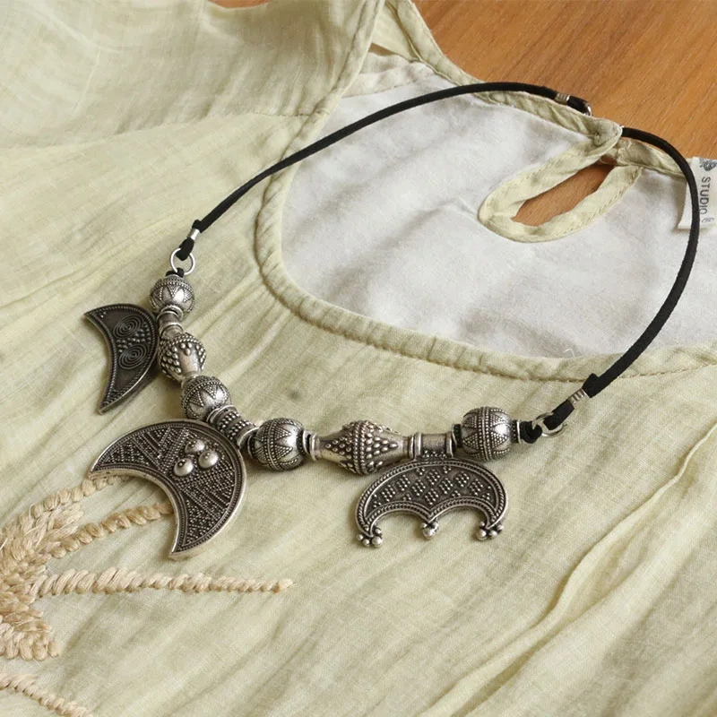 Slavic Jewelry Makeing For Women Pendant, Viking Style Tribal Brooch Middle Ages Lunula Jewelry lunula necklace