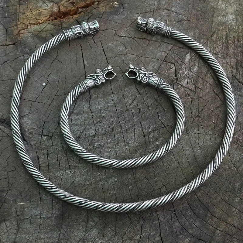 1pcs viking wolf bracelet Viking Wolf Head Fenrir Torc Neck Ring Ragnar Handmade Heavy Twisted Brass Wire Pagan Norse