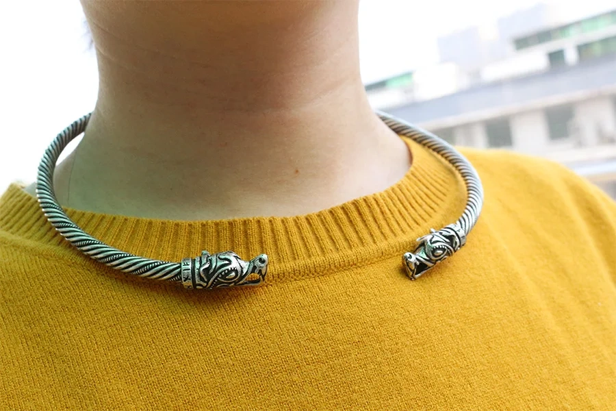1pcs viking wolf bracelet Viking Wolf Head Fenrir Torc Neck Ring Ragnar Handmade Heavy Twisted Brass Wire Pagan Norse