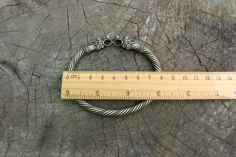 1pcs viking wolf bracelet Viking Wolf Head Fenrir Torc Neck Ring Ragnar Handmade Heavy Twisted Brass Wire Pagan Norse