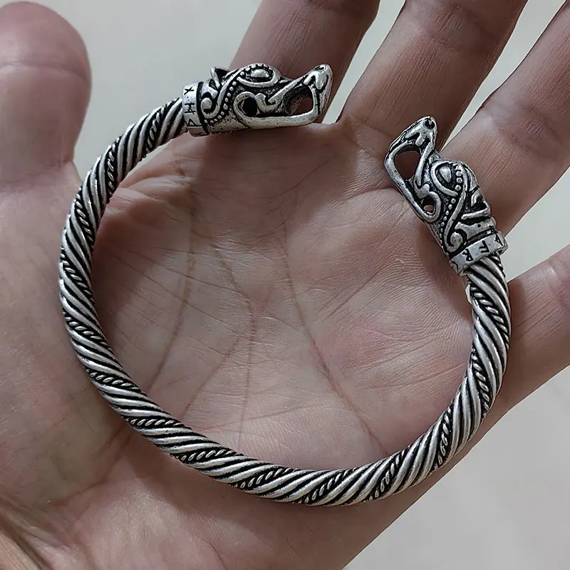 1pcs viking wolf bracelet Viking Wolf Head Fenrir Torc Neck Ring Ragnar Handmade Heavy Twisted Brass Wire Pagan Norse
