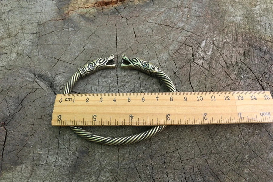 1pcs viking wolf bracelet Viking Wolf Head Fenrir Torc Neck Ring Ragnar Handmade Heavy Twisted Brass Wire Pagan Norse