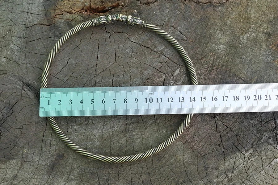 lanseis 1pcs viking wolf bracelet  Viking Wolf Head Fenrir Torc Neck Ring Ragnar Handmade Heavy Twisted Brass Wire Pagan Norse