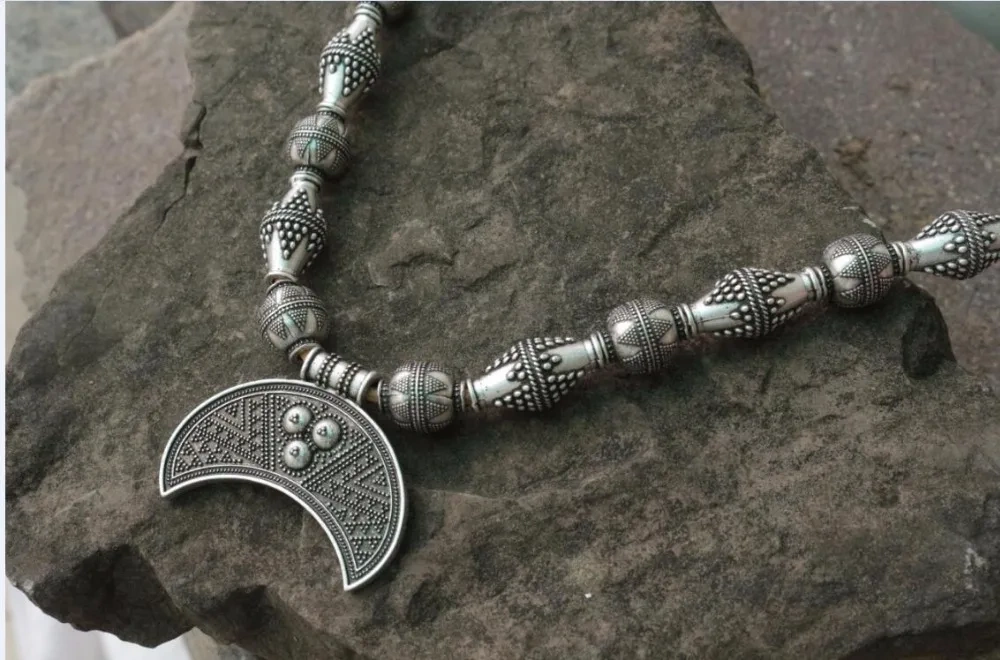 Alloy Beads With Moon Viking Jewelry Clothes For Handsome Men, Viking Boob Bling Pendant Slavic Lunula For Women Jewelry
