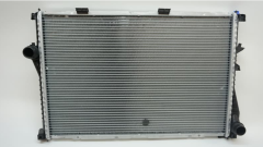 Anyu Auto Cars BMW Radiator OEM 17111436060 PA16-MT FOR BMW E39 E38