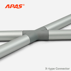 X-shaped aluminum pipe connector installed between 40mm tubes for 45 degree sloped handrail connection