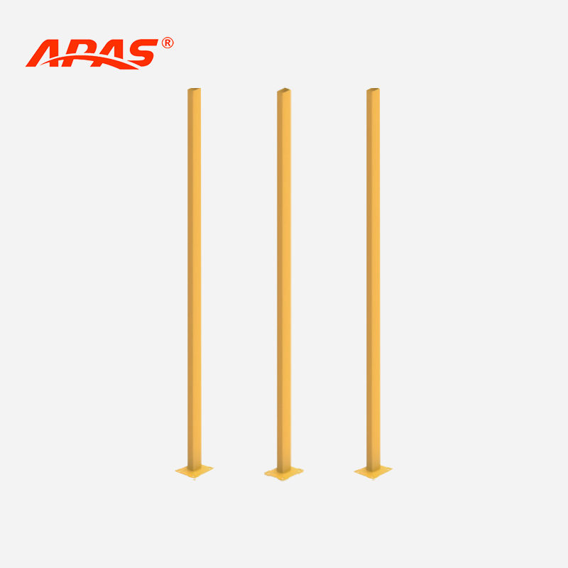 Heavy-duty structural support post for industrial safety mesh fencing