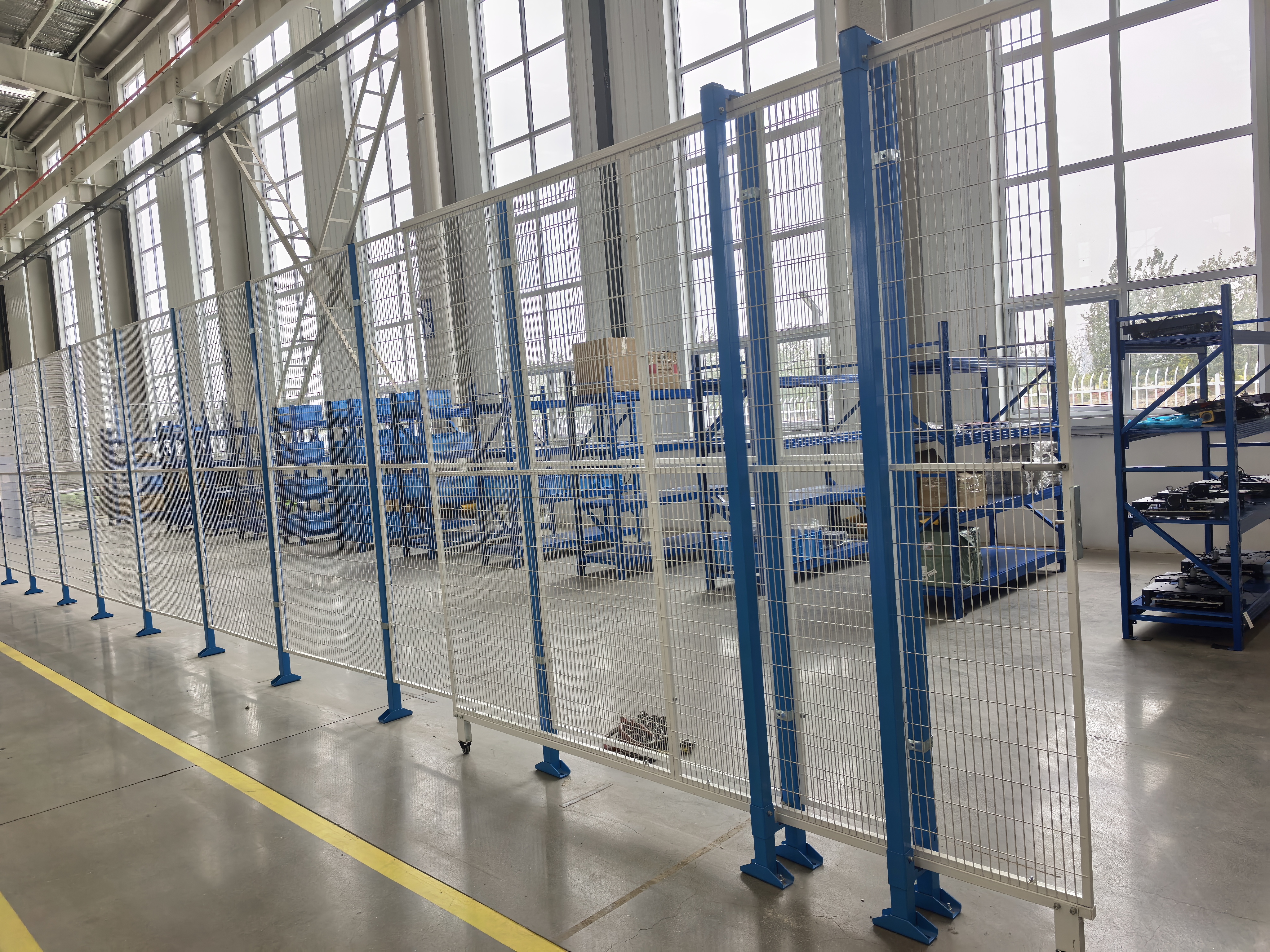 Workshop isolation warehouse fencing aluminum profile solution