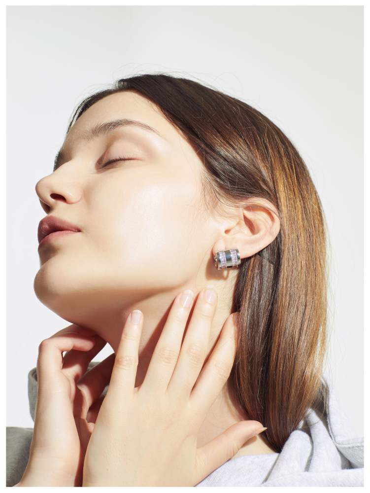 Inlaid Zircon Earrings（Very Peri)