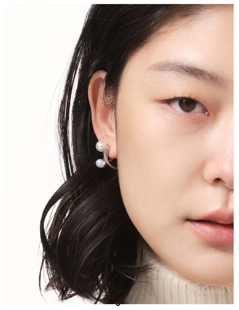 Beast Artificial PearlTooth Earrings (Platinum)