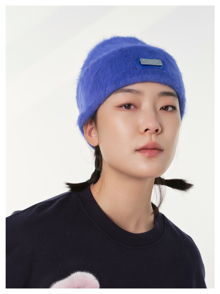 NBM metal badge rabbit fur beanie hat (Black）