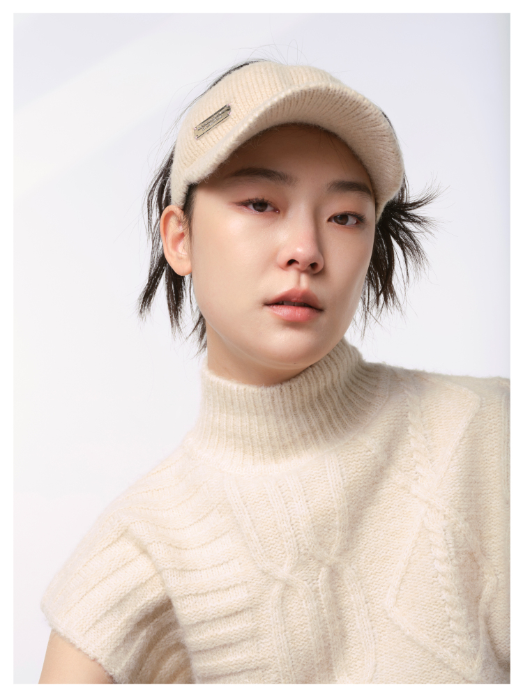 NBM metal badge knitted hollow hat（Grey)