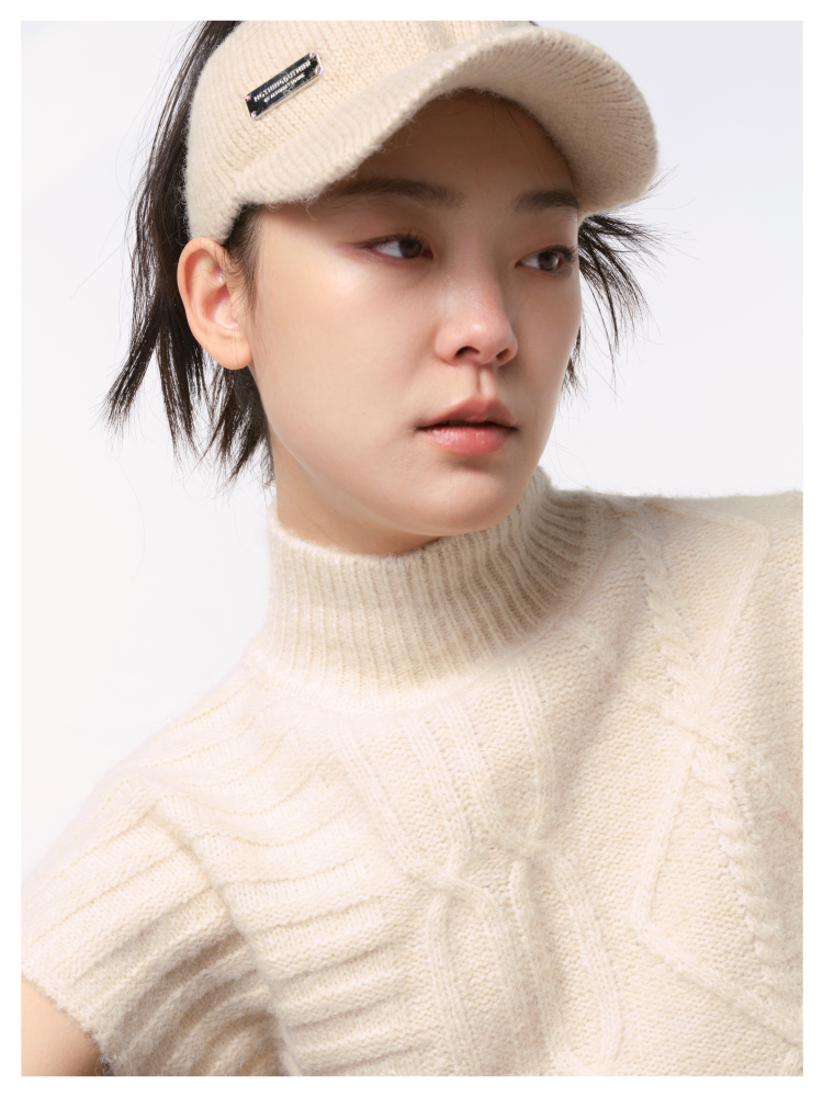 NBM metal badge knitted hollow hat（Brown)
