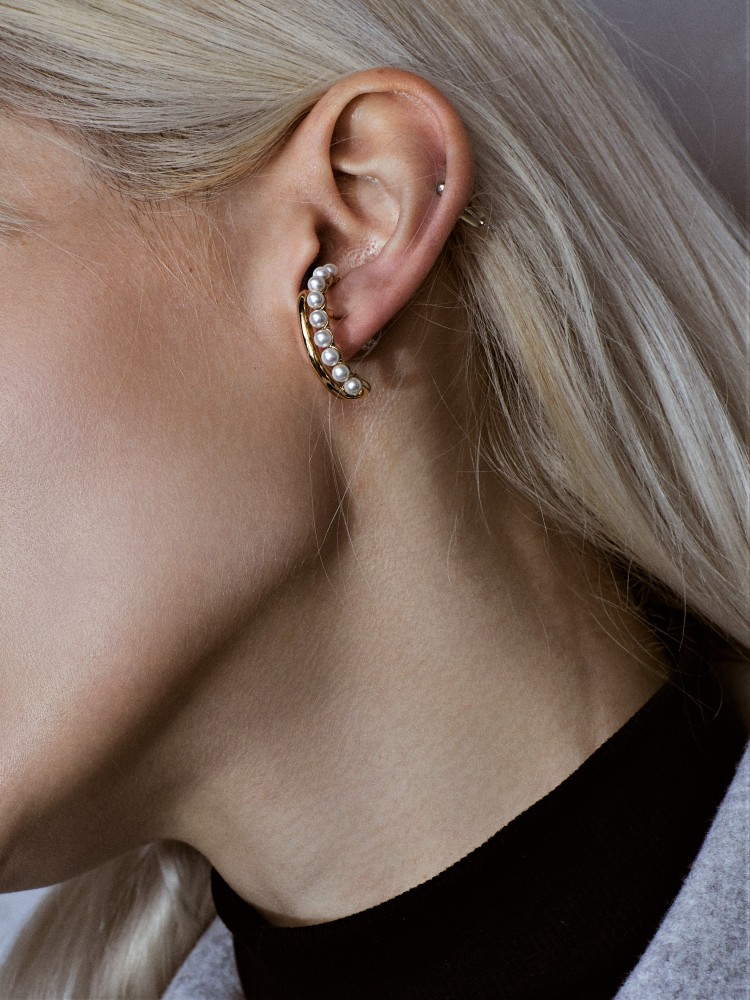 Baroque Annular Pearl Earrings (Platinum)