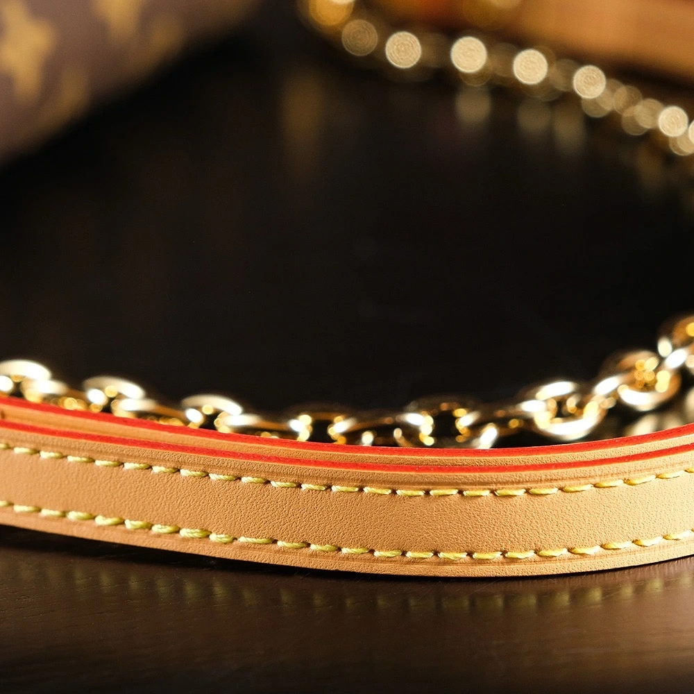 LV pochetteaccessoires