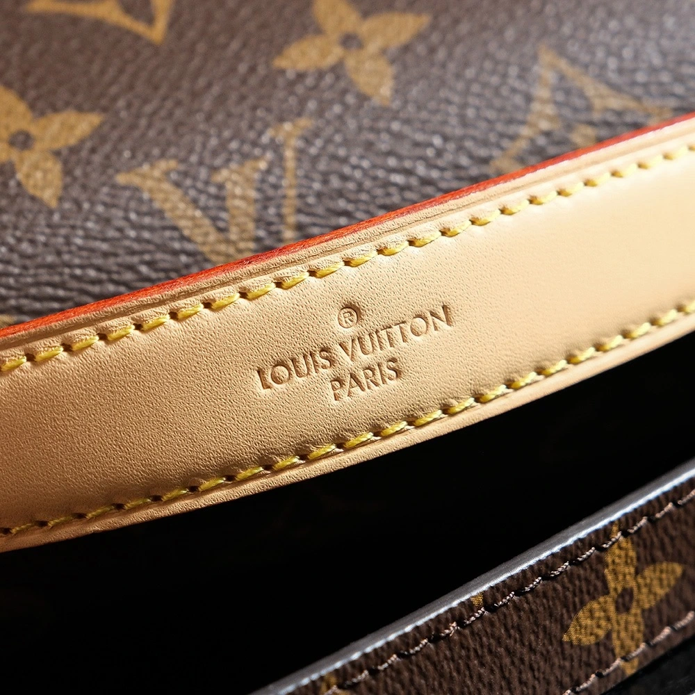 LV pochette métis m44875