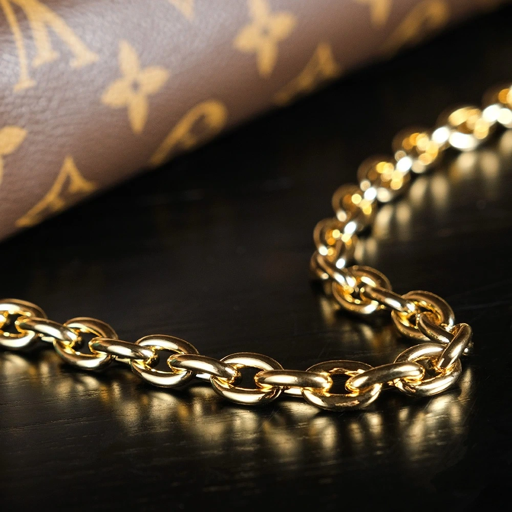 LV pochetteaccessoires