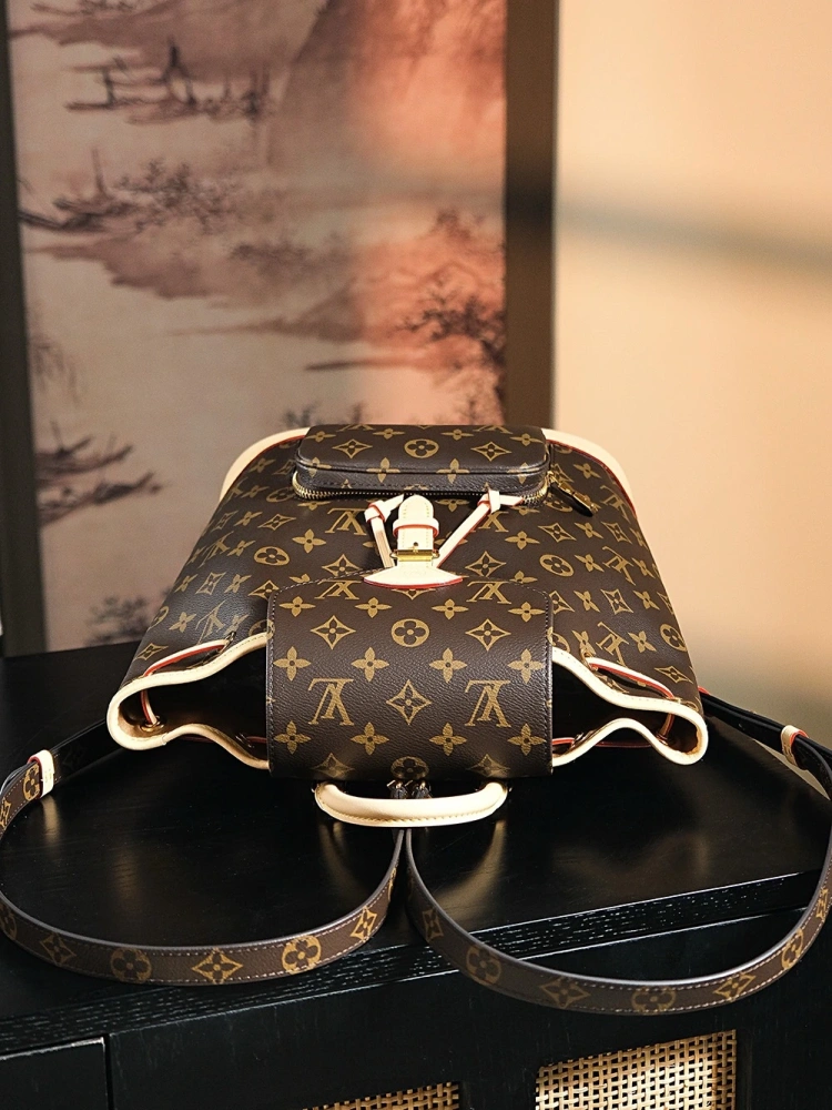 LV Montsouris M11198