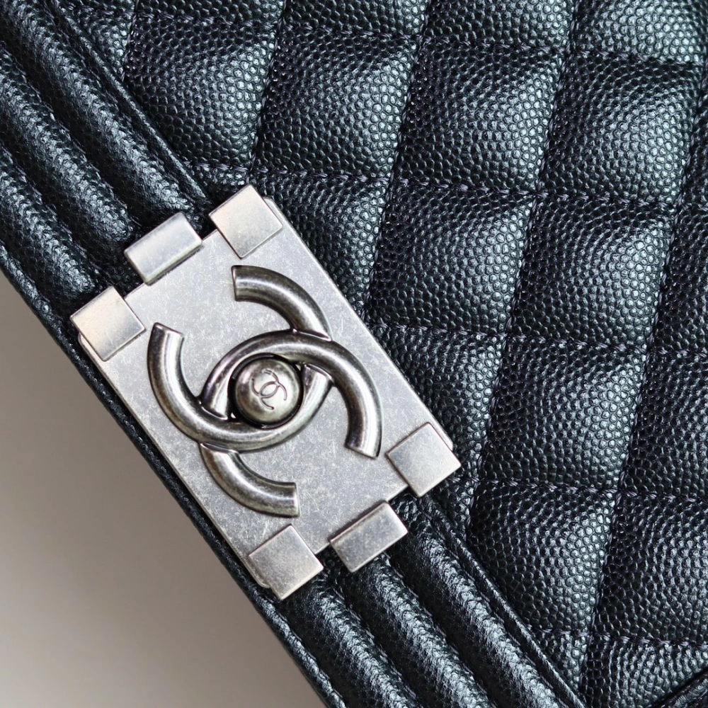 Chanel leboy