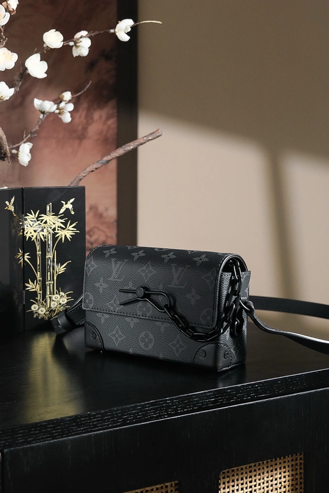 LV STEAMER Handbag