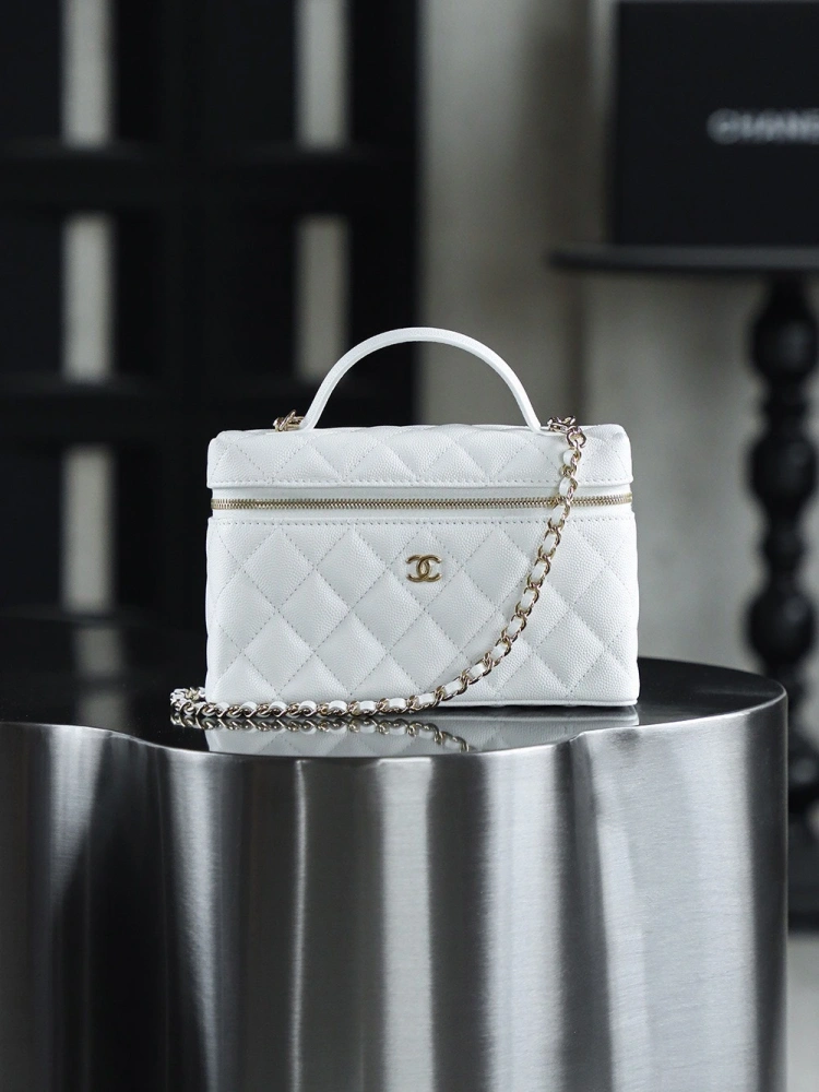 Chanel 25C LP Box Clutch