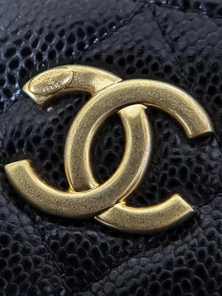 Chanel 22s cosmetic box