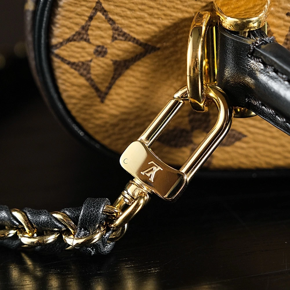 LV Vanity Chain Pouch