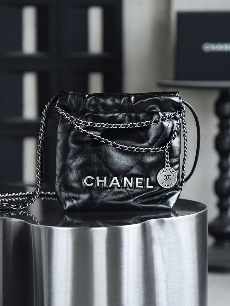 Chanel 22bag shopping bag black mini version