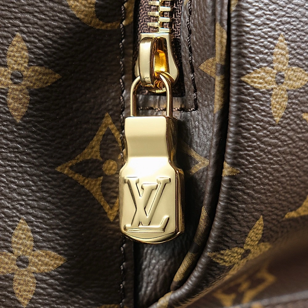 LV Montsouris M11198